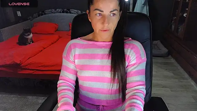 Aria Dl online show from October 14, 2025, 1:34 pm