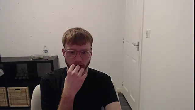 PrettyGinger online show from December 1, 2024, 7:36 pm