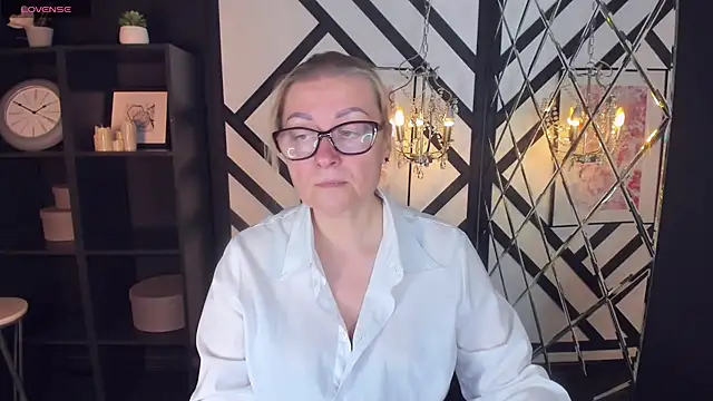Snapshot of AlexandraKind chatting on February 11, 2025, 1:41 pm AlexandraKind online show from February 11, 2025, 1:41 pm