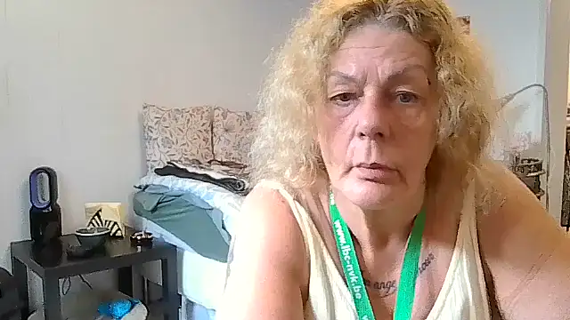 housewife shantie online show from July 12, 2026, 7:32 am