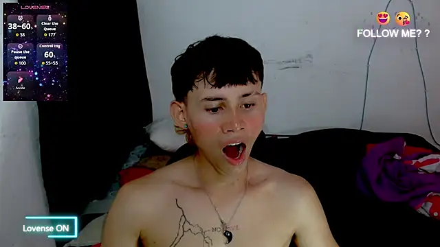 Snapshot of tanjiro_cute chatting on November 3, 2025, 11:04 pm tanjiro cute online show from November 3, 2025, 11:04 pm