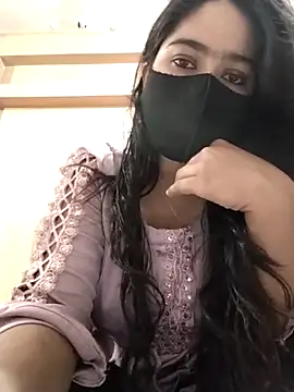 Magical Girl- online show from November 5, 2025, 3:39 am