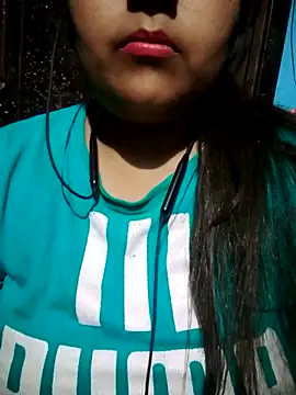 Snapshot of Love-Veronica chatting on March 3, 2026, 6:36 pm Love-Veronica online show from March 3, 2026, 6:36 pm