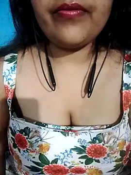 Love-Veronica online show from March 20, 2026, 6:02 pm