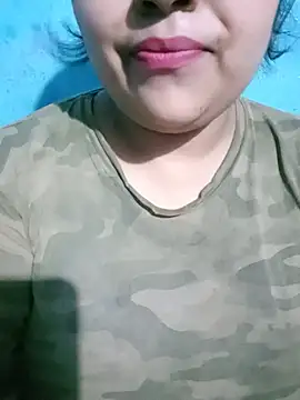 Love-Veronica online show from July 18, 2026, 6:34 pm