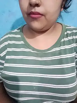 Love-Veronica online show from July 25, 2026, 6:16 pm