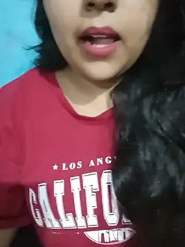 Love-Veronica online show from July 27, 2026, 11:17 am