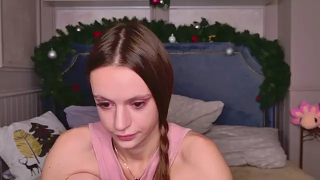 RebeccaMartons online show from January 14, 2025, 4:04 am