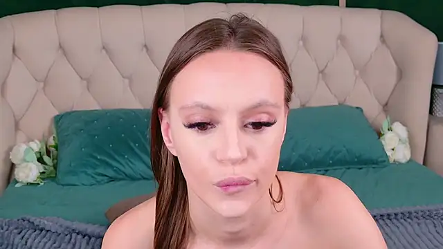 RebeccaMartons online show from July 5, 2026, 11:23 pm