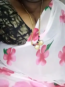 Sexy Radhikaa online show from November 12, 2025, 5:19 am