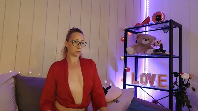 Lyscoquine online show from October 1, 2025, 12:22 pm