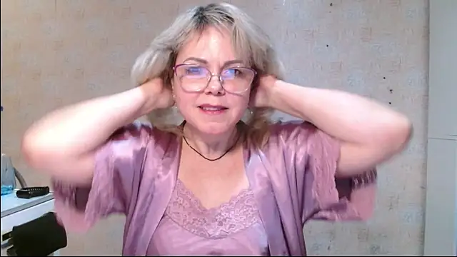 Snapshot of sweetsunset11 chatting on March 7, 2026, 3:42 pm sweetsunset11 online show from March 7, 2026, 3:42 pm