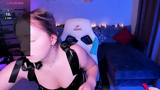 Jenny Luvv online show from January 8, 2025, 7:45 am