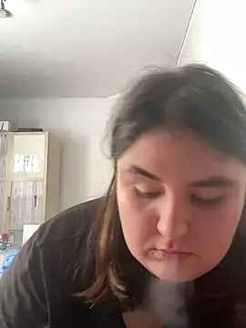 hotiee online show from March 10, 2025, 1:43 pm