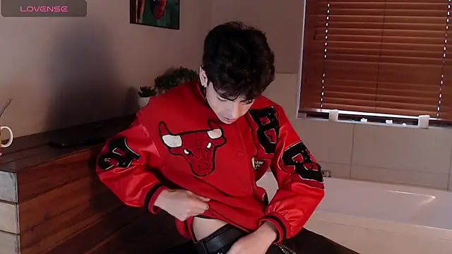 Snapshot of MattiDeLuca chatting on February 13, 2025, 6:16 pm MattiDeLuca online show from February 13, 2025, 6:16 pm