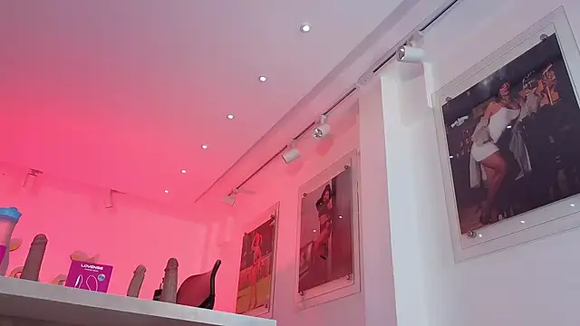 Snapshot of ChantalHans chatting on February 24, 2026, 8:40 pm ChantalHans online show from February 24, 2026, 8:40 pm