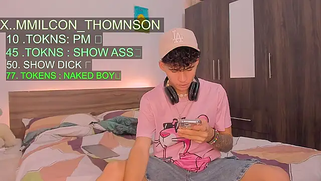 Snapshot of Milcon_Thomson chatting on October 2, 2025, 11:23 pm Milcon Thomson online show from October 2, 2025, 11:23 pm