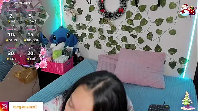 Snapshot of Megan_sophia2 chatting on December 5, 2024, 12:55 pm Megan sophia2 online show from December 5, 2024, 12:55 pm