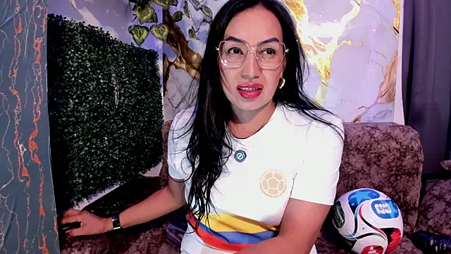 MeleekXXX  online show from June 23, 2026, 8:51 pm