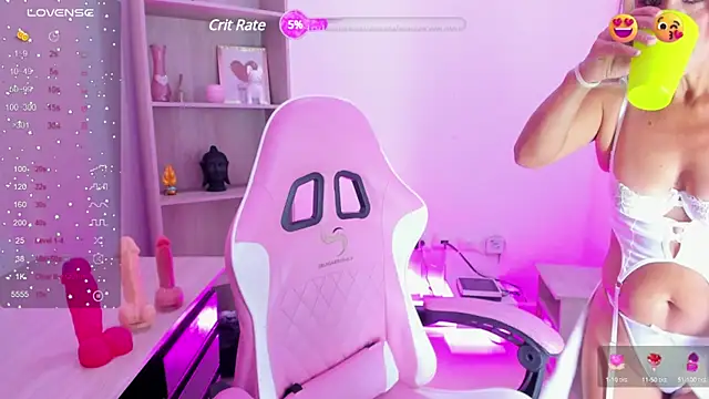 Evangeline johns online show from February 21, 2025, 8:05 pm