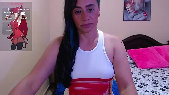 sara florez1 online show from February 9, 2026, 10:52 am