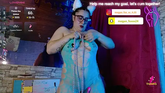 Snapshot of Meg4n_420 chatting on March 20, 2025, 4:29 am Meg4n 420 online show from March 20, 2025, 4:29 am