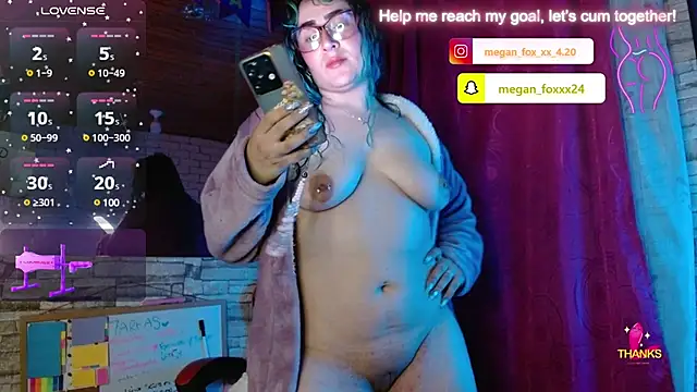 Snapshot of Meg4n_420 chatting on March 22, 2025, 3:09 am Meg4n 420 online show from March 22, 2025, 3:09 am