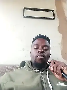 Snapshot of Youngteensmzansi chatting on October 4, 2025, 3:32 pm Youngteensmzansi online show from October 4, 2025, 3:32 pm