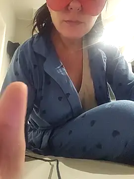 Vagabondainnamorata online show from October 18, 2025, 5:32 am