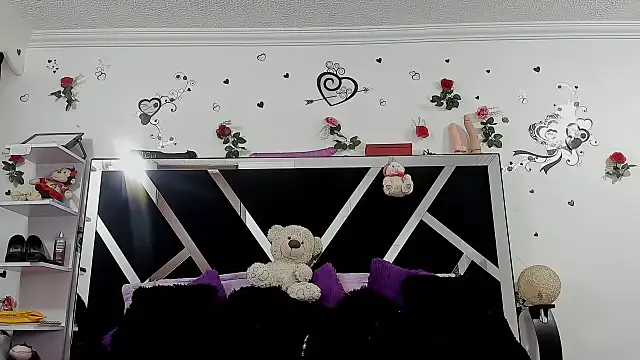 abby eemily online show from October 30, 2025, 12:06 pm