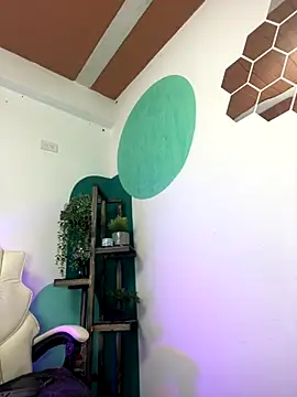 LollaByer online show from November 20, 2025, 9:03 pm