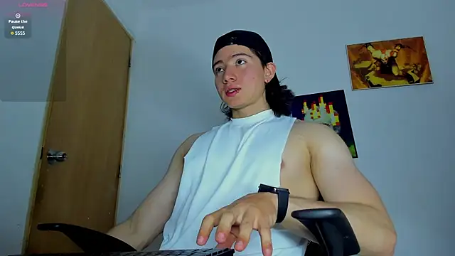 AngelBennet  online show from February 6, 2026, 11:19 pm