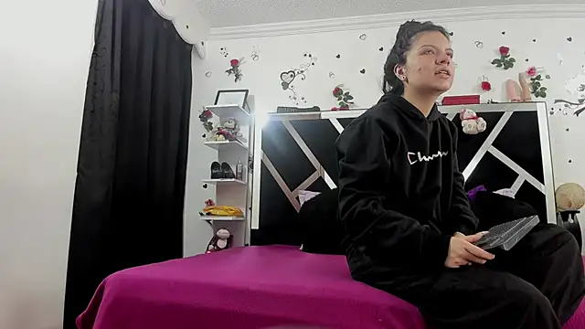 thedream girls online show from October 29, 2025, 12:07 pm