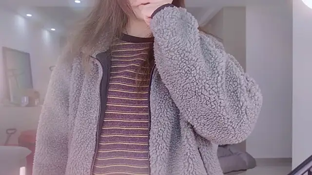 yangyang-1115 online show from December 17, 2025, 1:28 pm