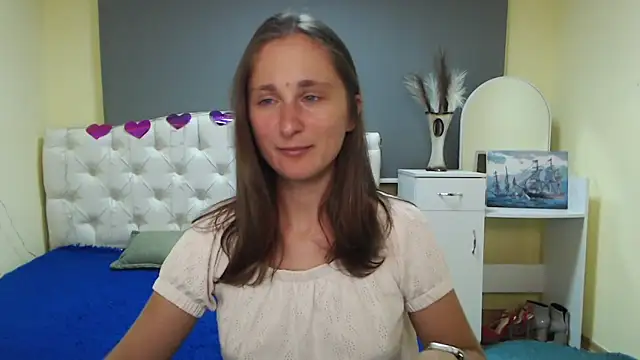 MichelLeee online show from September 22, 2025, 11:12 am