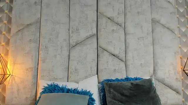 AshleyHill2 online show from April 10, 2026, 2:06 am