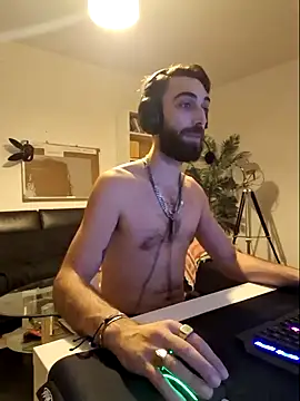 Snapshot of DaWoD030 chatting on December 7, 2024, 10:39 pm DaWoD030 online show from December 7, 2024, 10:39 pm