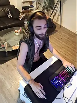 Snapshot of DaWoD030 chatting on December 11, 2024, 2:11 pm DaWoD030 online show from December 11, 2024, 2:11 pm