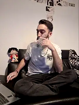 Snapshot of DaWoD030 chatting on March 15, 2025, 5:15 pm DaWoD030 online show from March 15, 2025, 5:15 pm