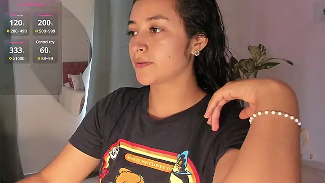 Lady Rey online show from March 18, 2025, 6:48 pm