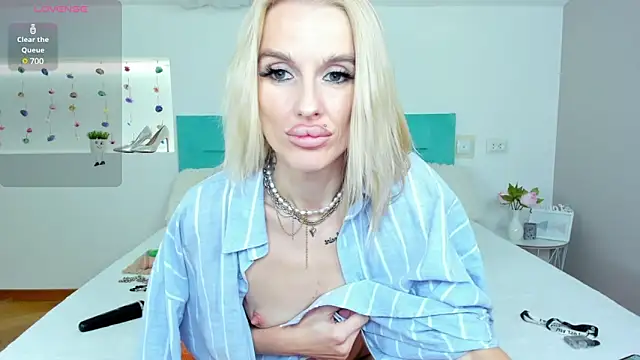 Lana kitty   online show from December 13, 2024, 11:06 pm