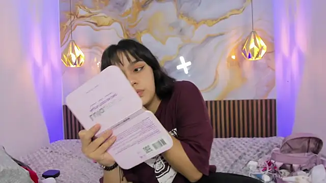 MelissaGilll online show from October 7, 2025, 8:17 pm