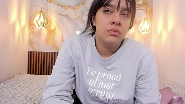 MelissaGilll online show from December 4, 2025, 7:22 pm