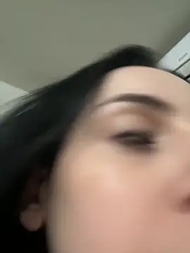 Morguisssz online show from April 3, 2026, 12:41 am