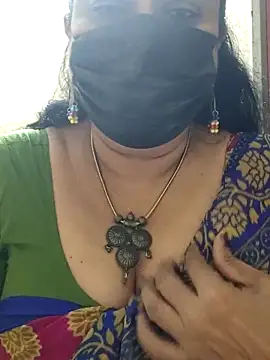 rekha naier online show from November 17, 2025, 12:33 pm