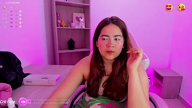 jisoo   online show from February 19, 2025, 8:31 pm