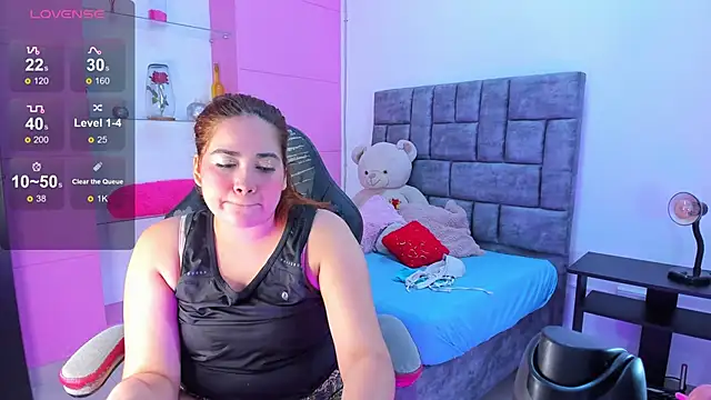 jisoo   online show from September 9, 2025, 12:15 pm