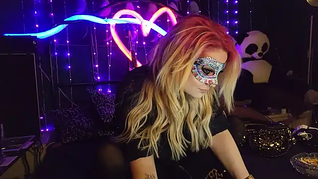 anonymouszN online show from October 21, 2025, 8:31 pm