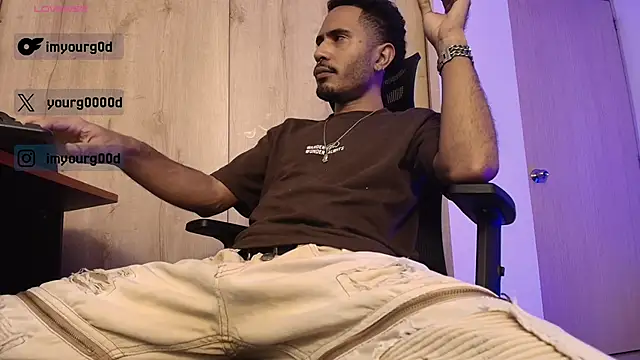 Snapshot of coleman160 chatting on March 3, 2026, 3:12 am coleman160 online show from March 3, 2026, 3:12 am