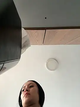 ellie mcdonald online show from November 23, 2025, 6:41 pm